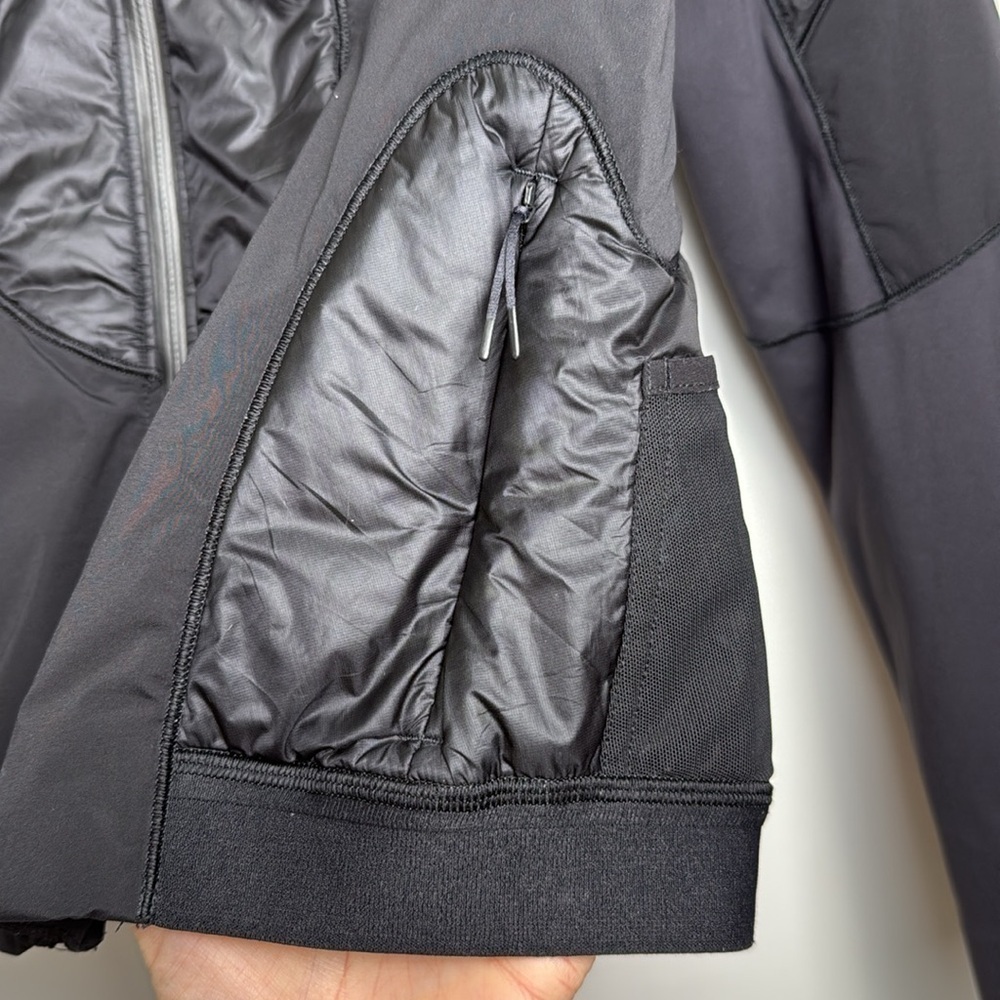 Lululemon Polar Pace Run Jacket - Picture 5 of 15